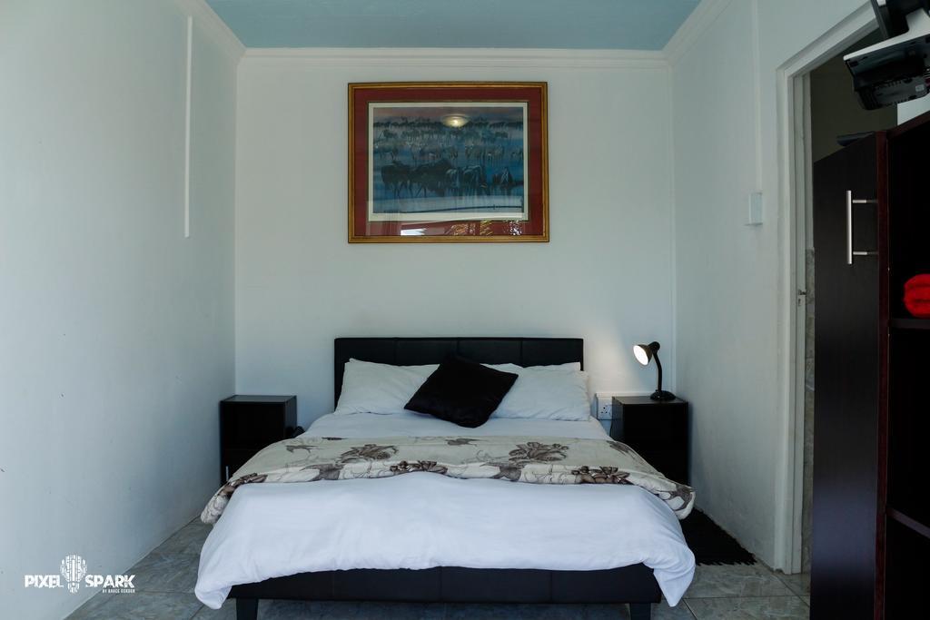 Tyday Accommodation Puerto Elizabeth Exterior foto