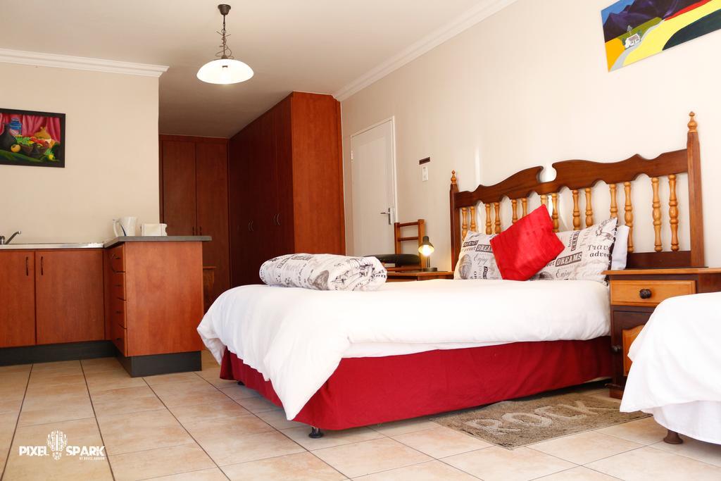 Tyday Accommodation Puerto Elizabeth Exterior foto